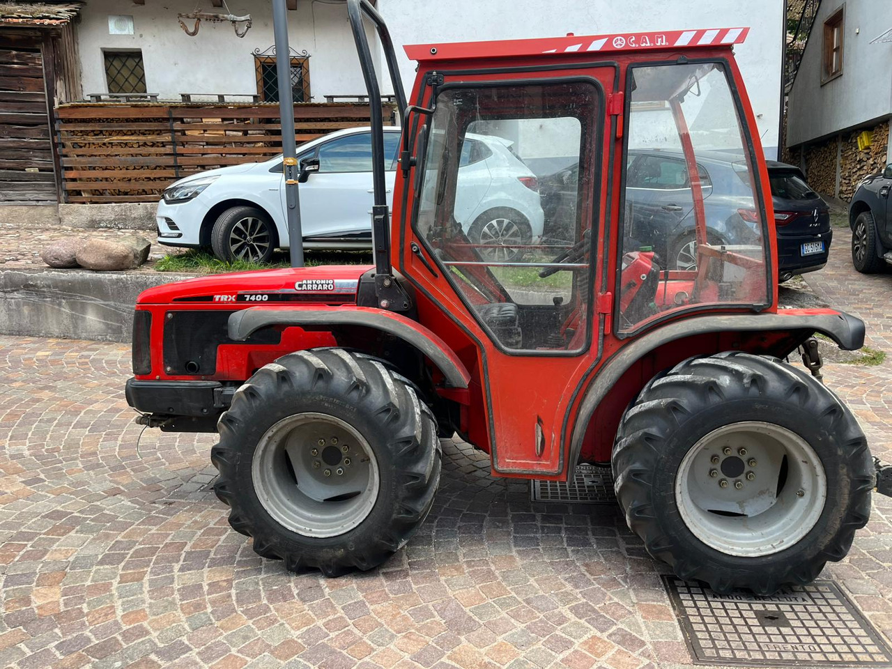 ANTONIO CARRARO TRX 7400 - Tracteur agricole: photos 4 ANTONIO CARRARO TRX 7400 - Tracteur agricole: photos 4