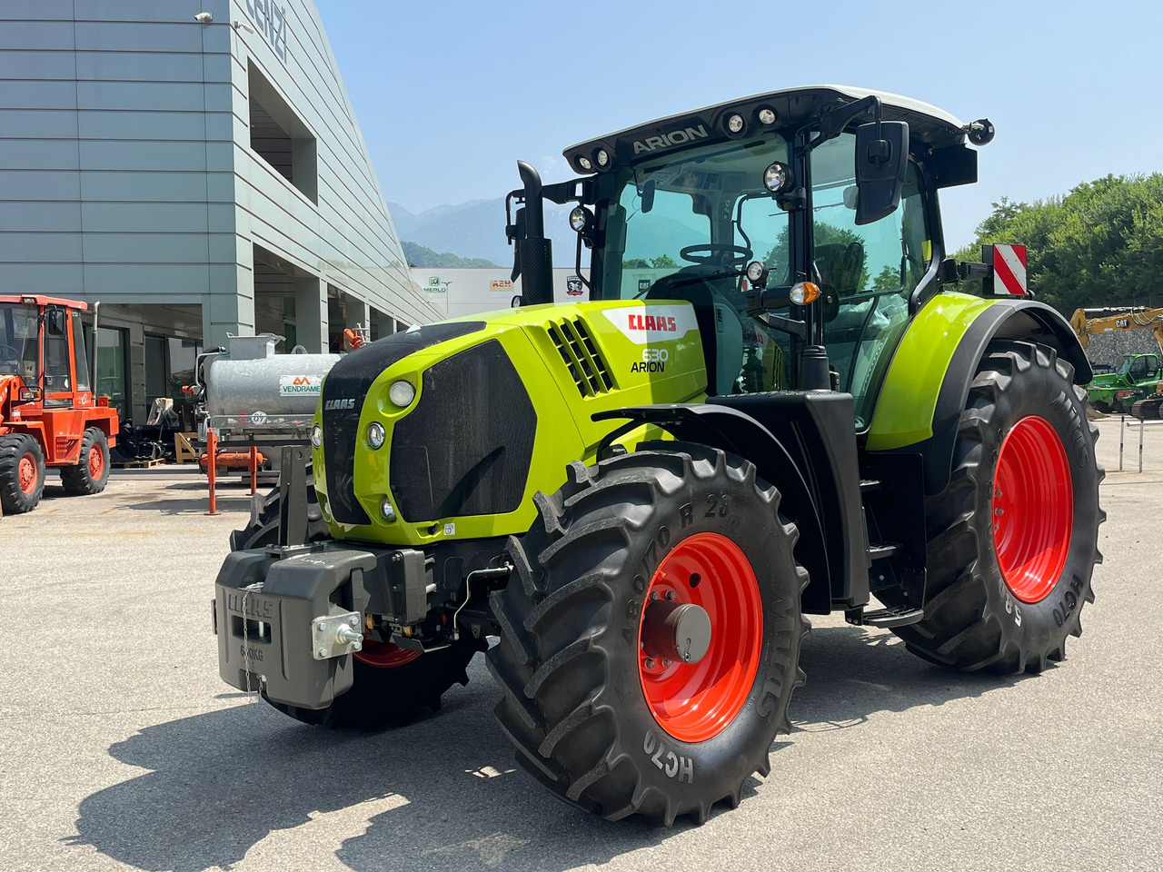 CLAAS ARION 630 - Tracteur agricole: photos 5 CLAAS ARION 630 - Tracteur agricole: photos 5