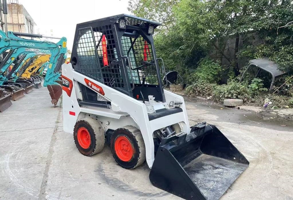 Bobcat S 70 - Mini chargeuse: photos 2 Bobcat S 70 - Mini chargeuse: photos 2