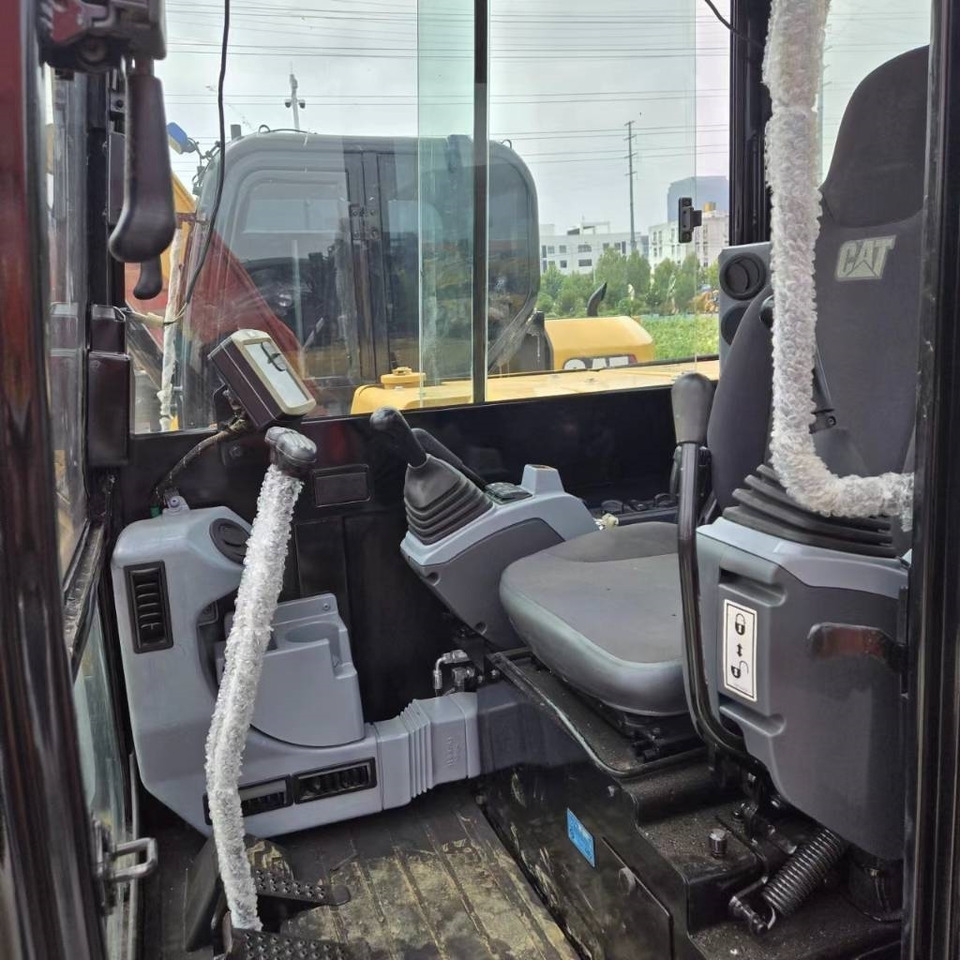 CAT 305 - Mini pelle: photos 5 CAT 305 - Mini pelle: photos 5