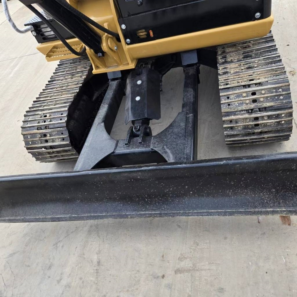 CAT 305 - Mini pelle: photos 4 CAT 305 - Mini pelle: photos 4