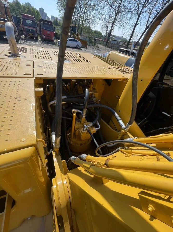 CAT 320 C - Pelle sur chenille: photos 5 CAT 320 C - Pelle sur chenille: photos 5