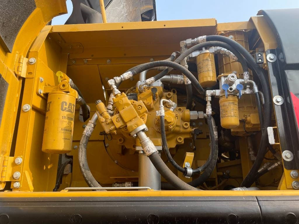 CAT 340 - Pelle sur chenille: photos 5 CAT 340 - Pelle sur chenille: photos 5