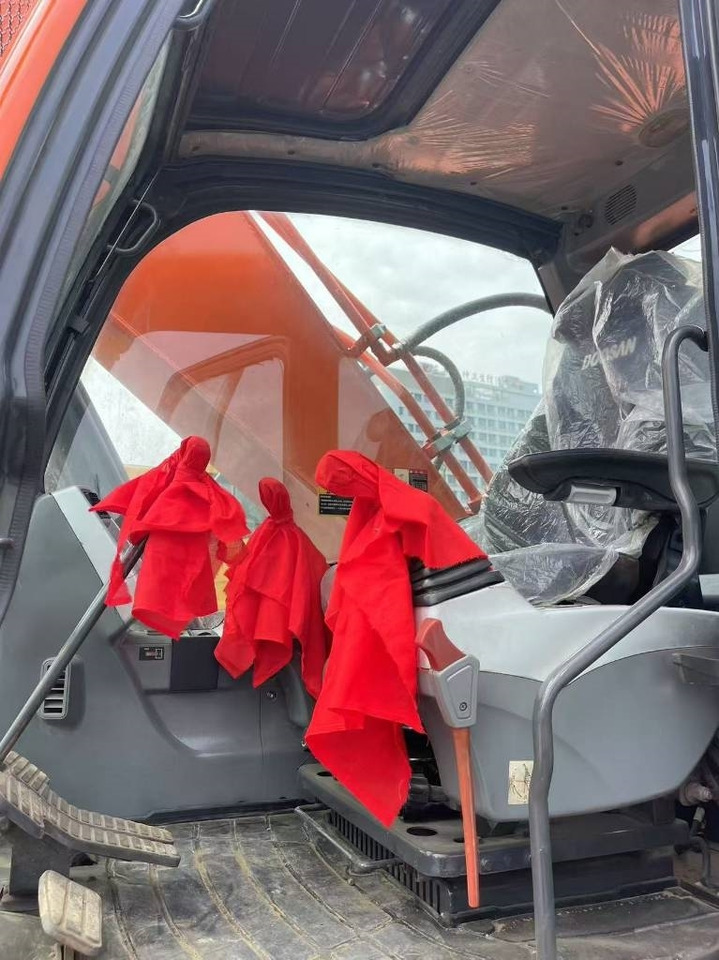 Doosan 300-7 - Pelle sur chenille: photos 4 Doosan 300-7 - Pelle sur chenille: photos 4