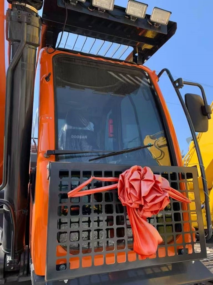 Doosan 300-7 - Pelle sur chenille: photos 3 Doosan 300-7 - Pelle sur chenille: photos 3