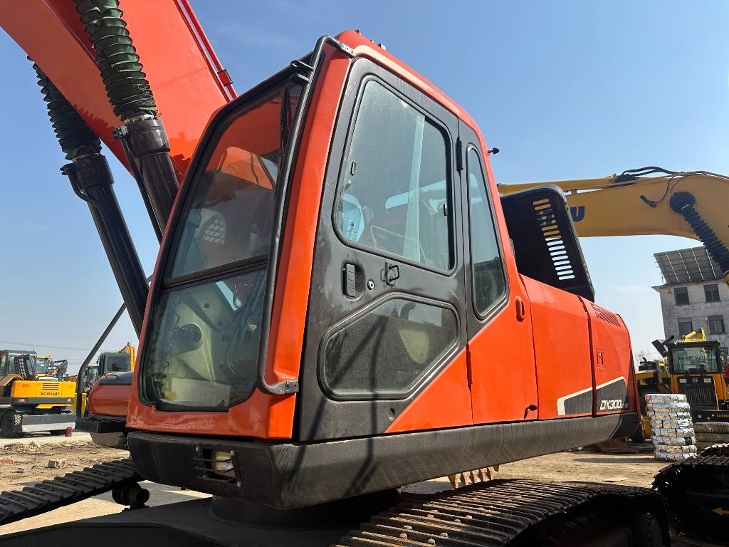 Doosan 300-7 - Pelle sur chenille: photos 4 Doosan 300-7 - Pelle sur chenille: photos 4