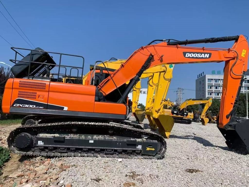 Doosan 300-7 - Pelle sur chenille: photos 5 Doosan 300-7 - Pelle sur chenille: photos 5