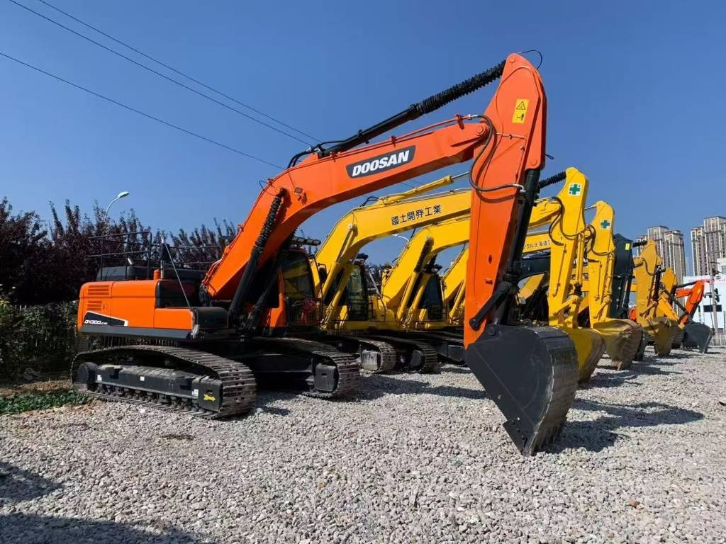 Doosan 300-7 - Pelle sur chenille: photos 1 Doosan 300-7 - Pelle sur chenille: photos 1