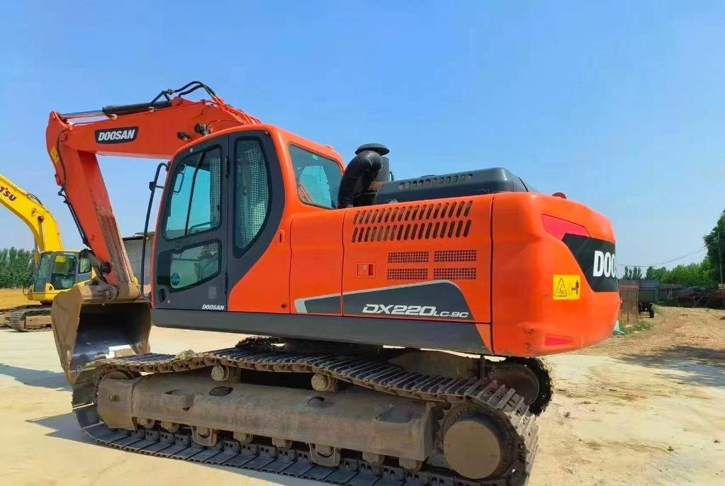 Doosan DX 200 - Pelle sur chenille: photos 5 Doosan DX 200 - Pelle sur chenille: photos 5