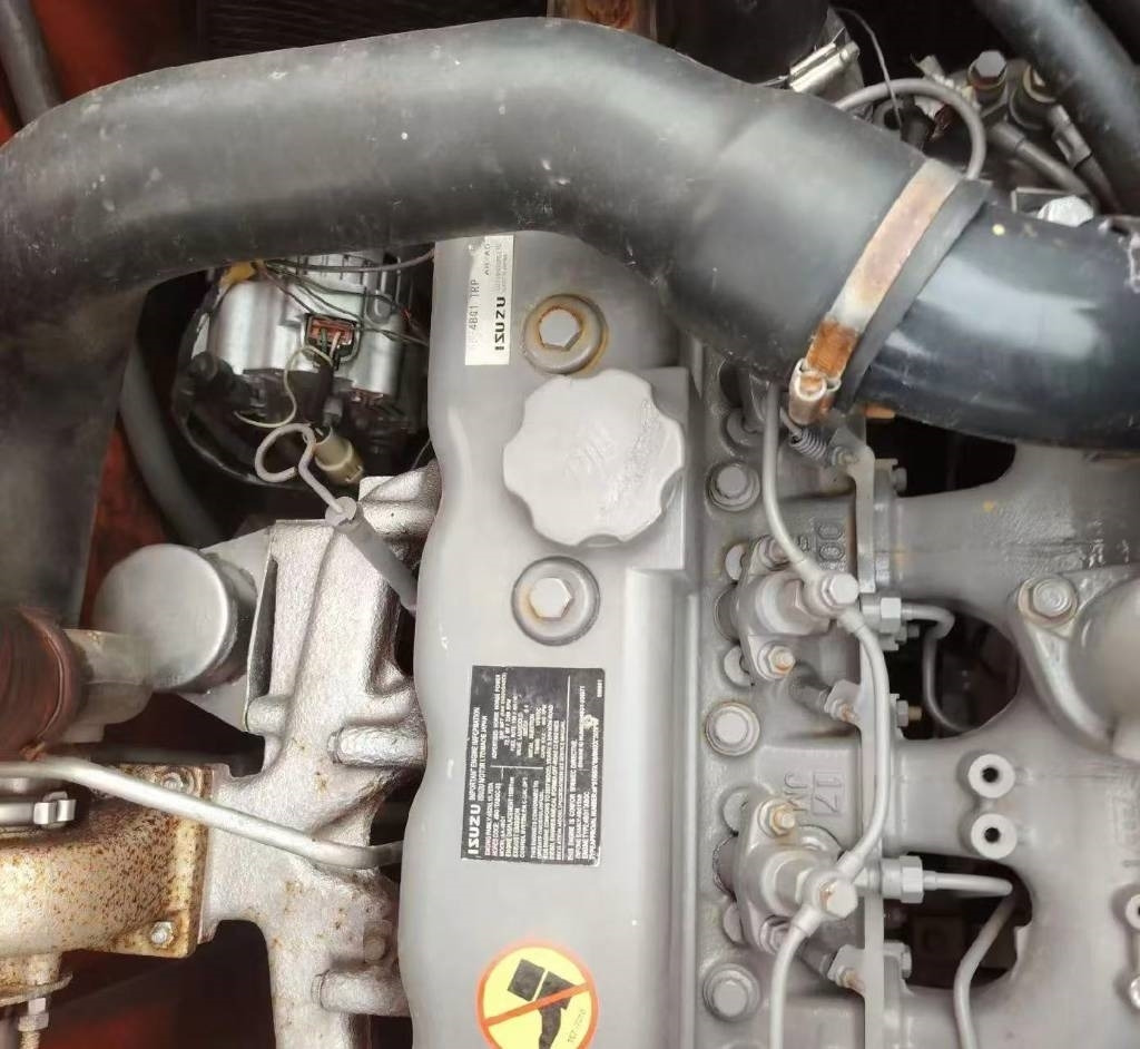 Hitachi 135US - Pelle sur chenille: photos 2 Hitachi 135US - Pelle sur chenille: photos 2