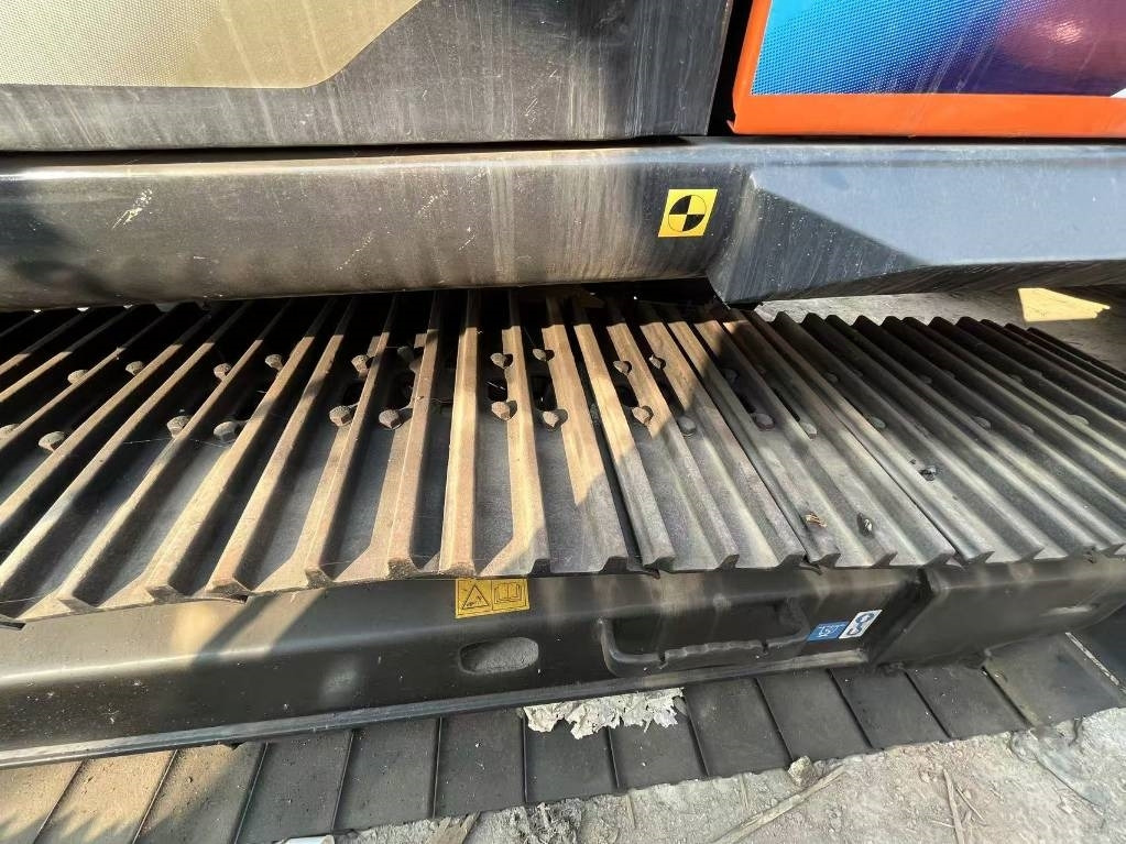 Hitachi ZX 160 - Pelle sur chenille: photos 5 Hitachi ZX 160 - Pelle sur chenille: photos 5