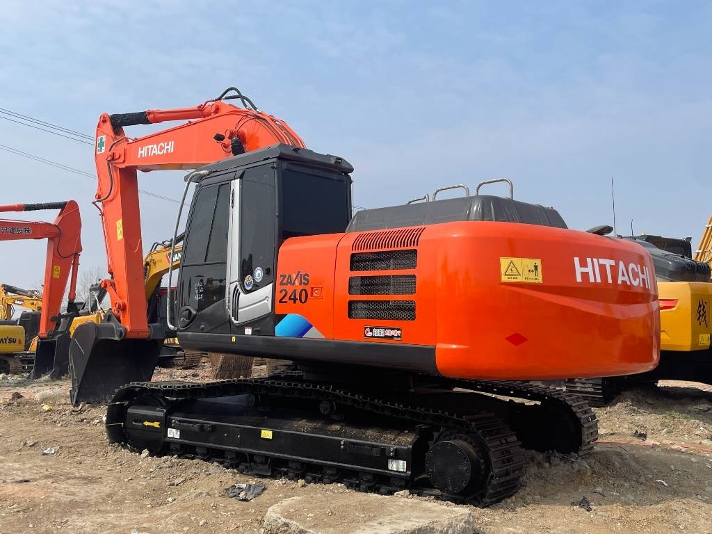 Hitachi ZX 240 - Pelle sur chenille: photos 5 Hitachi ZX 240 - Pelle sur chenille: photos 5