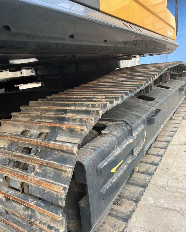 Hyundai 305LC - Pelle sur chenille: photos 2 Hyundai 305LC - Pelle sur chenille: photos 2