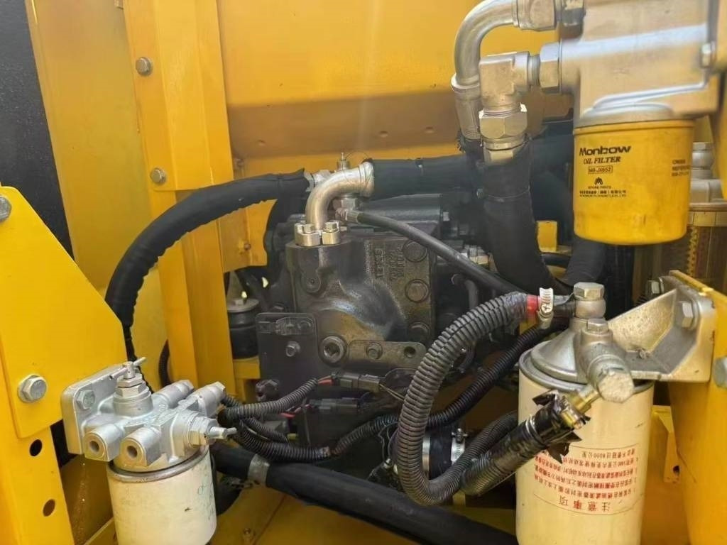 Komatsu PC 130 - Pelle sur chenille: photos 2 Komatsu PC 130 - Pelle sur chenille: photos 2