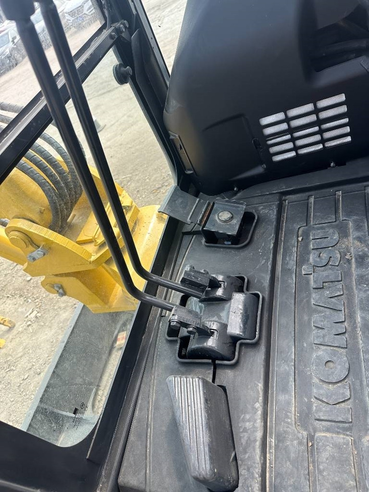 Komatsu PC 40 - Mini pelle: photos 5 Komatsu PC 40 - Mini pelle: photos 5