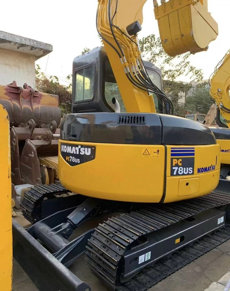 Komatsu PC 78 US - Pelle sur chenille: photos 5 Komatsu PC 78 US - Pelle sur chenille: photos 5
