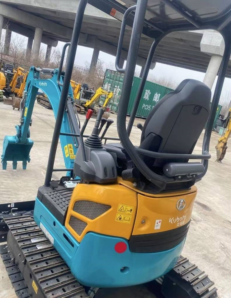 Kubota U 15 - Mini pelle: photos 2 Kubota U 15 - Mini pelle: photos 2