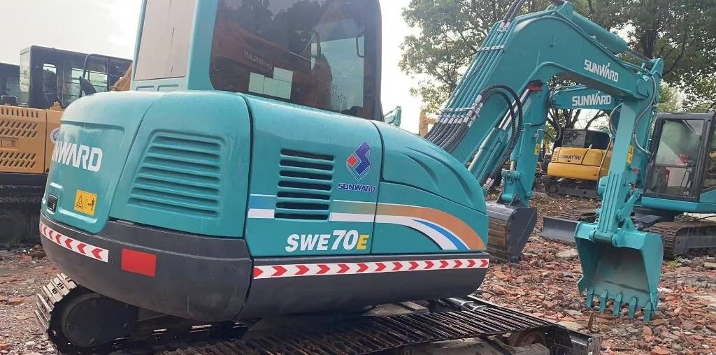 Sunward 70  - Mini pelle: photos 3 Sunward 70  - Mini pelle: photos 3