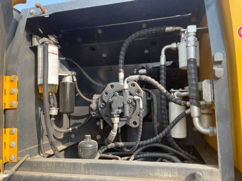 Volvo EC 210 - Pelle sur chenille: photos 5 Volvo EC 210 - Pelle sur chenille: photos 5