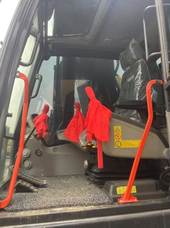 Volvo EC 350  - Pelle sur chenille: photos 3 Volvo EC 350  - Pelle sur chenille: photos 3
