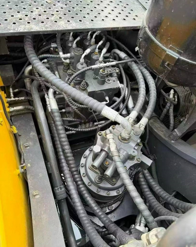 Volvo EC 380 - Pelle sur chenille: photos 2 Volvo EC 380 - Pelle sur chenille: photos 2