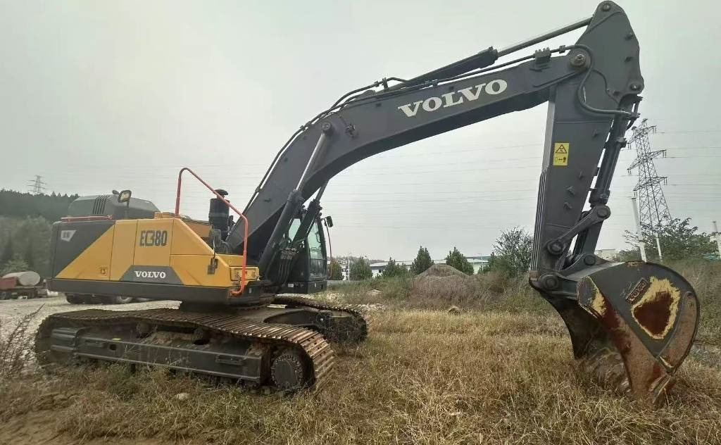 Volvo EC 380 D  - Pelle sur chenille: photos 2 Volvo EC 380 D  - Pelle sur chenille: photos 2