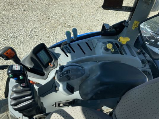 New Holland T6020 ELITE - Tracteur agricole: photos 4 New Holland T6020 ELITE - Tracteur agricole: photos 4