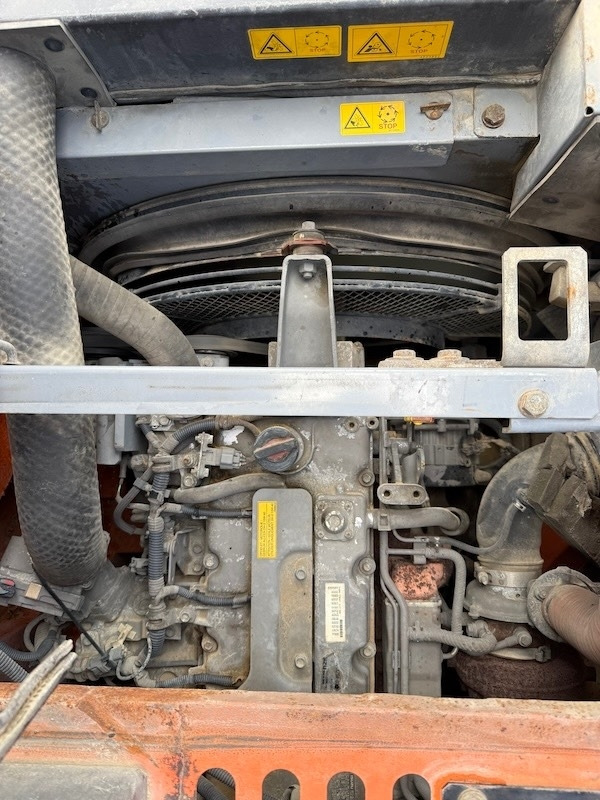 Pelle sur chenille Hitachi ZX 135 US-5B: photos 14 Pelle sur chenille Hitachi ZX 135 US-5B: photos 14