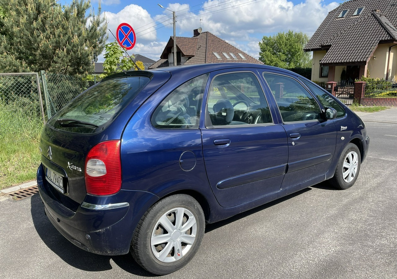 Citroen Xsara Picasso Citroen Xsara Picasso 1.6HDI-110KM Klima tempomat 2006 - Voiture: photos 3 Citroen Xsara Picasso Citroen Xsara Picasso 1.6HDI-110KM Klima tempomat 2006 - Voiture: photos 3