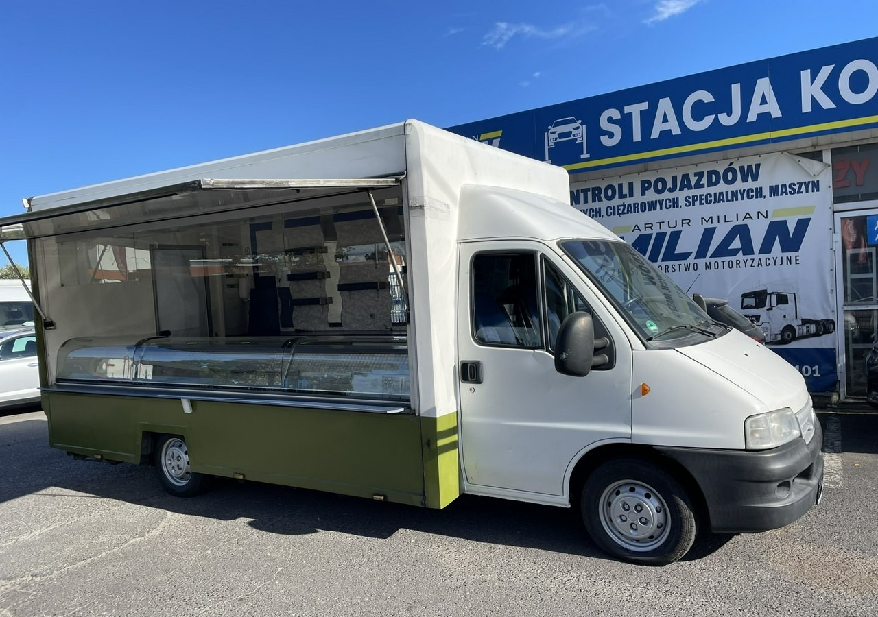 Fiat Ducato Autosklep wędlin Ryb Gastronomiczny Food Truck Foodtruck Sklep 2006 - Camion magasin: photos 3 Fiat Ducato Autosklep wędlin Ryb Gastronomiczny Food Truck Foodtruck Sklep 2006 - Camion magasin: photos 3