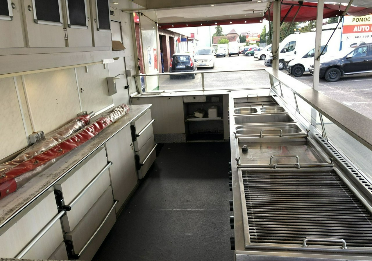 Inna Inny Autosklep Gastronomicznay Foodtruck sklep Food truck Gril imbis Borc - Remorque magasin: photos 3 Inna Inny Autosklep Gastronomicznay Foodtruck sklep Food truck Gril imbis Borc - Remorque magasin: photos 3