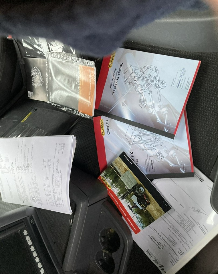 Utilitaire rideaux coulissants (PLSC) Inna Inny Scania G320 Wózek PALFINGER Firanka Plandeka plandeka Moffett 2012: photos 13