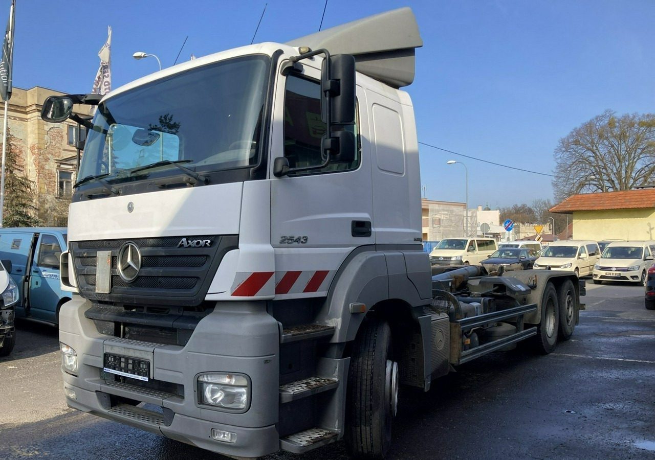 Mercedes-Benz Inny Mercedes-Benz Mercedes Axor 2543 Hakowiec bramowiec MEILLER-KIPPER Model 2009 - Camion ampliroll: photos 2 Mercedes-Benz Inny Mercedes-Benz Mercedes Axor 2543 Hakowiec bramowiec MEILLER-KIPPER Model 2009 - Camion ampliroll: photos 2
