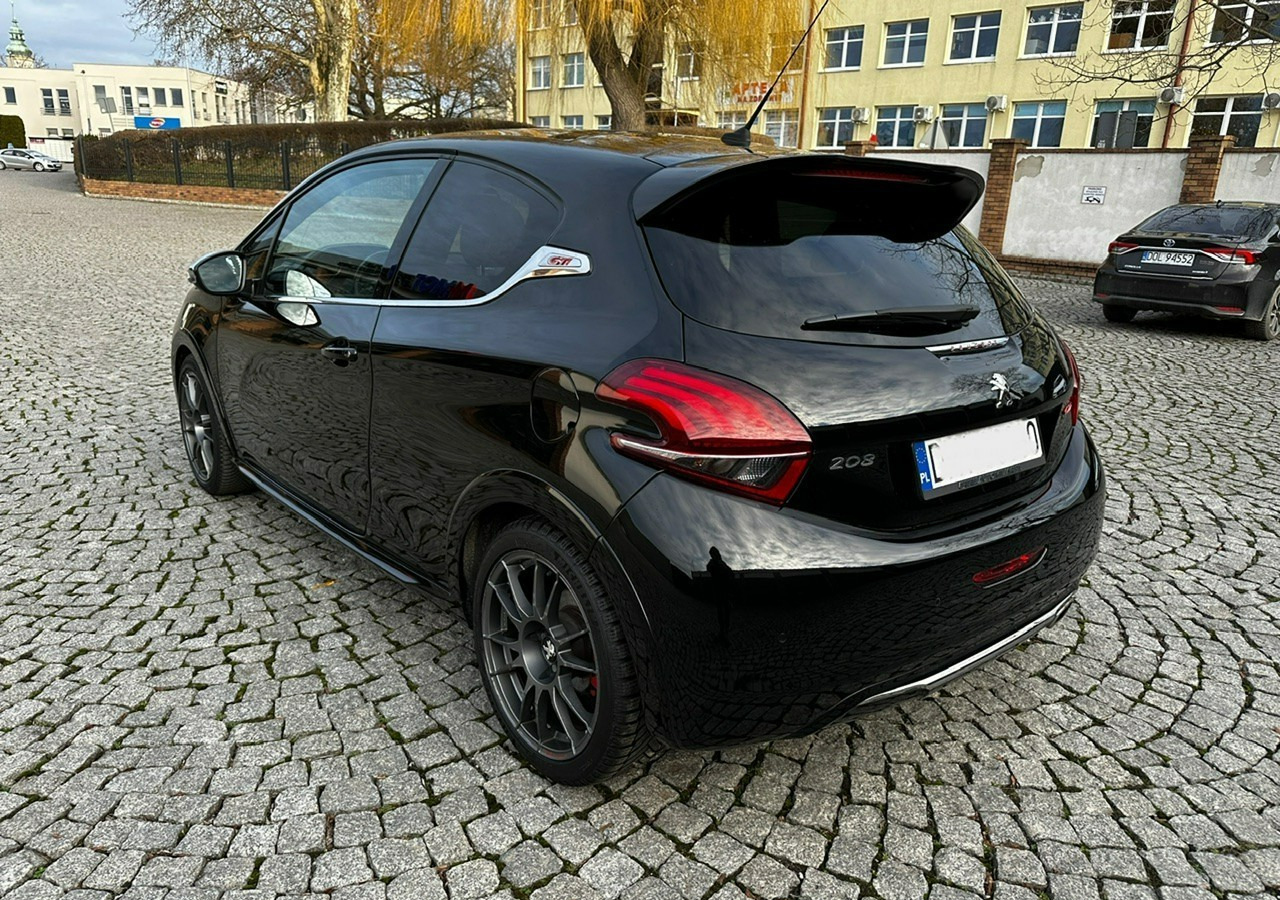 Peugeot 208 I 208GTI Sport 1.6THP 208KM Panorama Led JBL Navi Kamera OZ-Racing 201 - Voiture: photos 4 Peugeot 208 I 208GTI Sport 1.6THP 208KM Panorama Led JBL Navi Kamera OZ-Racing 201 - Voiture: photos 4
