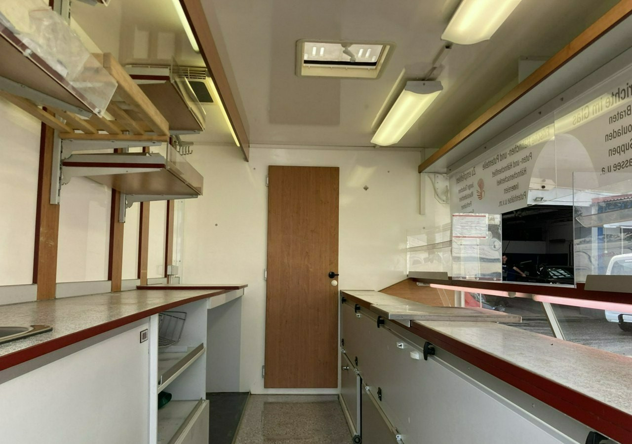 Renault Master Master Autosklep Gastronomiczny Food Truck Foodtruck Sklep bar 2009 - Camion magasin: photos 1 Renault Master Master Autosklep Gastronomiczny Food Truck Foodtruck Sklep bar 2009 - Camion magasin: photos 1
