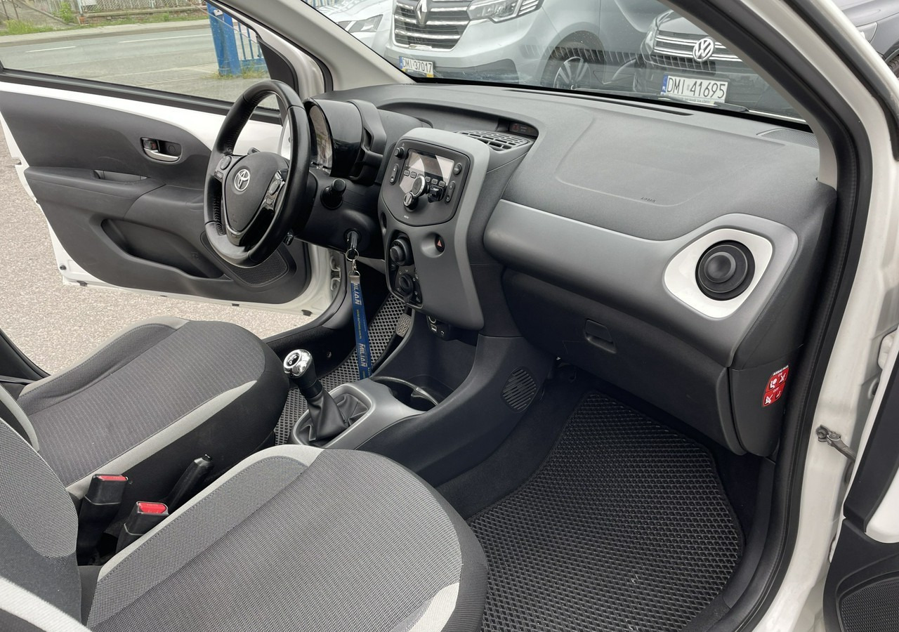 Voiture Toyota Aygo II Toyota Aygo 1.0 VVT-i JBL Edition bezyna+LPG Salon PL 2020: photos 9