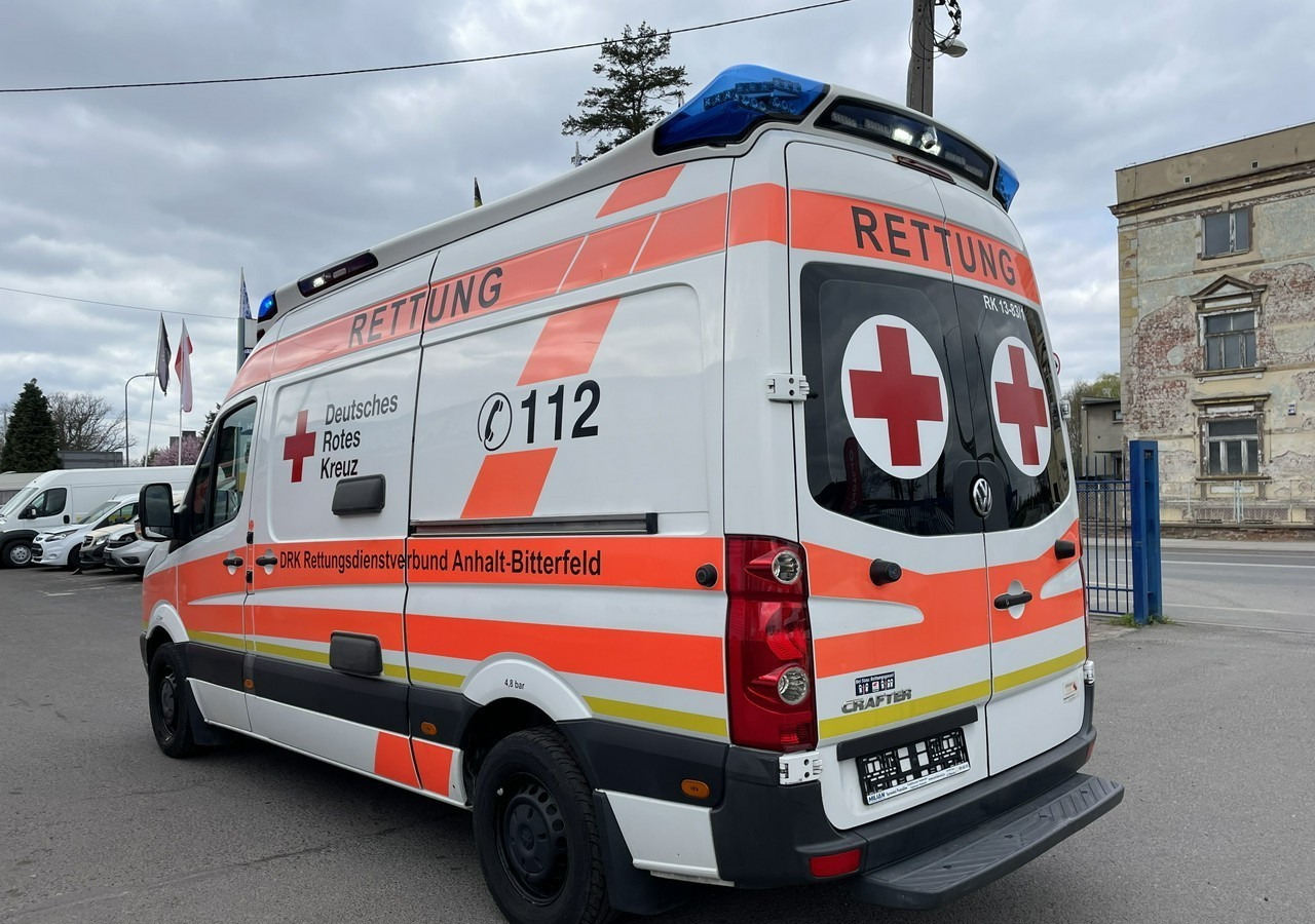Volkswagen Crafter Crafter 2.0-163KM Karetka Ambulans Wyposażony Model 2016 - Ambulance: photos 4 Volkswagen Crafter Crafter 2.0-163KM Karetka Ambulans Wyposażony Model 2016 - Ambulance: photos 4