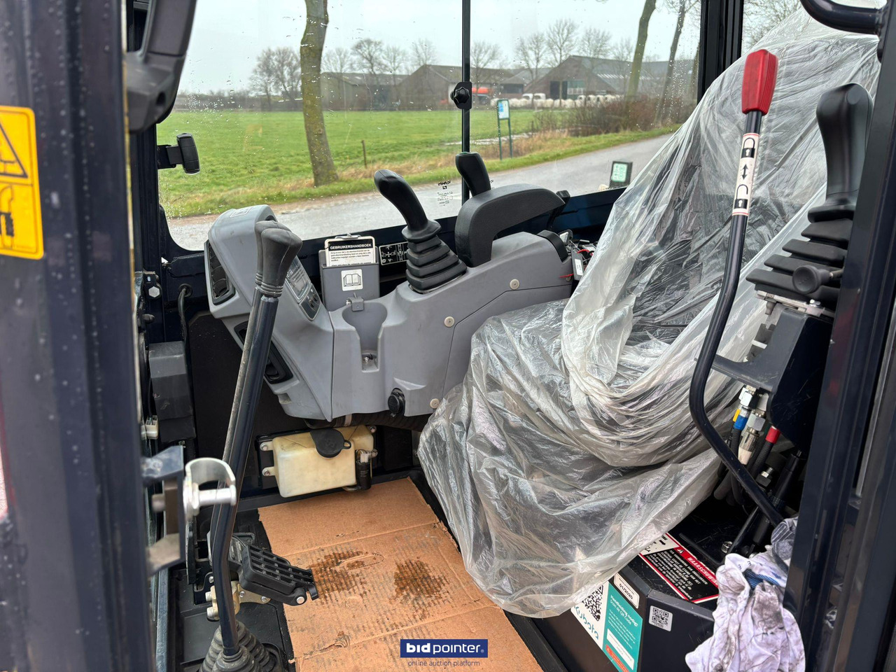 Kubota KX 027 - 4 GL minigraver - Mini pelle: photos 5 Kubota KX 027 - 4 GL minigraver - Mini pelle: photos 5