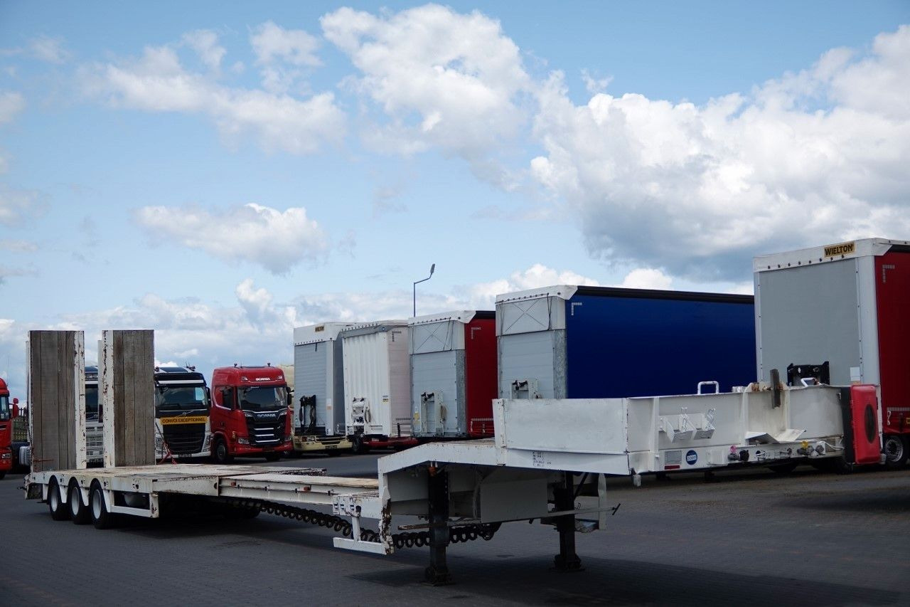 Faymonville NISKOPODWOZIE / STN-3A / ROZCIĄGANA / LAWETA / - Semi-remorque surbaissé: photos 1 Faymonville NISKOPODWOZIE / STN-3A / ROZCIĄGANA / LAWETA / - Semi-remorque surbaissé: photos 1