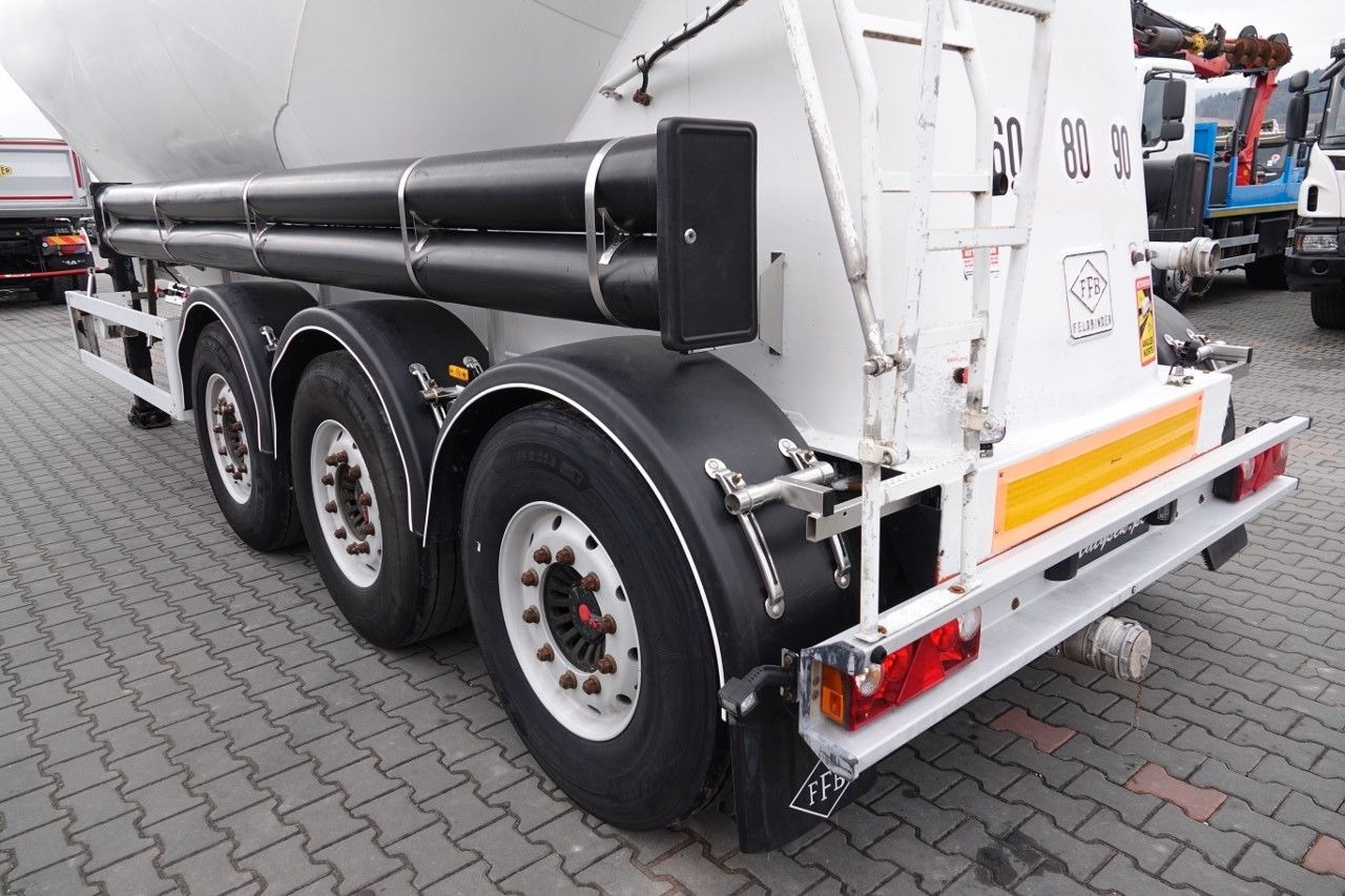 Citerne pulvérulente neuf Feldbinder CEMENTONACZEPA / 2 KOMORY / 37 000 L / SILOS / D: photos 8 Citerne pulvérulente neuf Feldbinder CEMENTONACZEPA / 2 KOMORY / 37 000 L / SILOS / D: photos 8