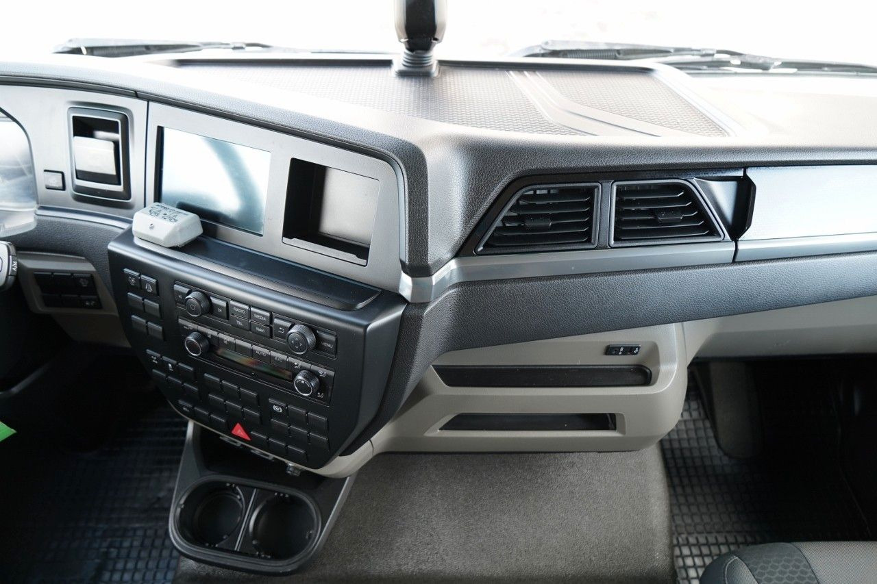 MAN TGL 12.250 / SOLÓWKA / KONTENER 8 M / WINDA / BO — crédit-bail MAN TGL 12.250 / SOLÓWKA / KONTENER 8 M / WINDA / BO: photos 34 MAN TGL 12.250 / SOLÓWKA / KONTENER 8 M / WINDA / BO — crédit-bail MAN TGL 12.250 / SOLÓWKA / KONTENER 8 M / WINDA / BO: photos 34