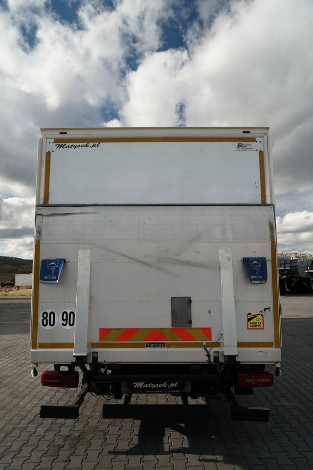 MAN TGL 12.250 / SOLÓWKA / KONTENER 8 M / WINDA / BO — crédit-bail MAN TGL 12.250 / SOLÓWKA / KONTENER 8 M / WINDA / BO: photos 12 MAN TGL 12.250 / SOLÓWKA / KONTENER 8 M / WINDA / BO — crédit-bail MAN TGL 12.250 / SOLÓWKA / KONTENER 8 M / WINDA / BO: photos 12