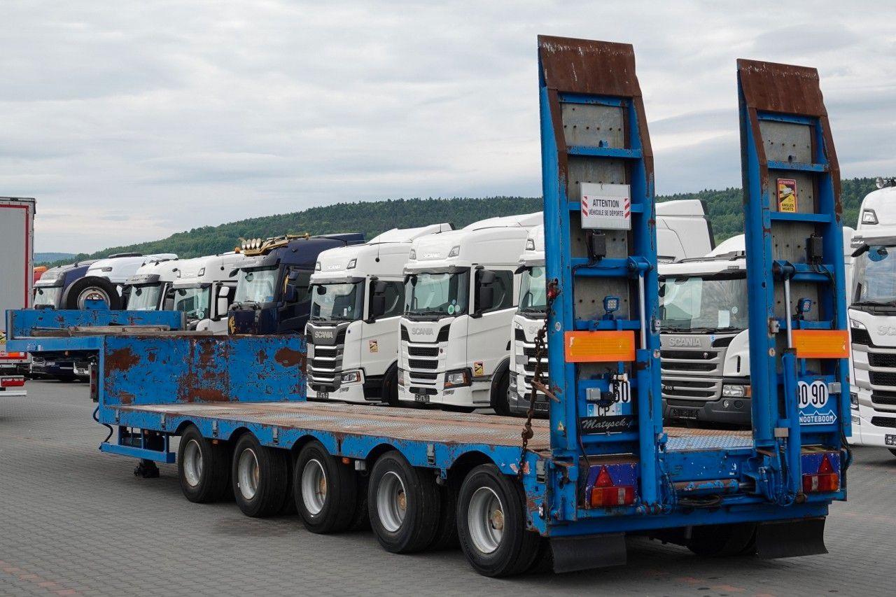 Nooteboom NISKOPODWOZIE / DMC: 80 000 KG / 5 OSI / SKRĘTNE - Semi-remorque surbaissé: photos 1 Nooteboom NISKOPODWOZIE / DMC: 80 000 KG / 5 OSI / SKRĘTNE - Semi-remorque surbaissé: photos 1