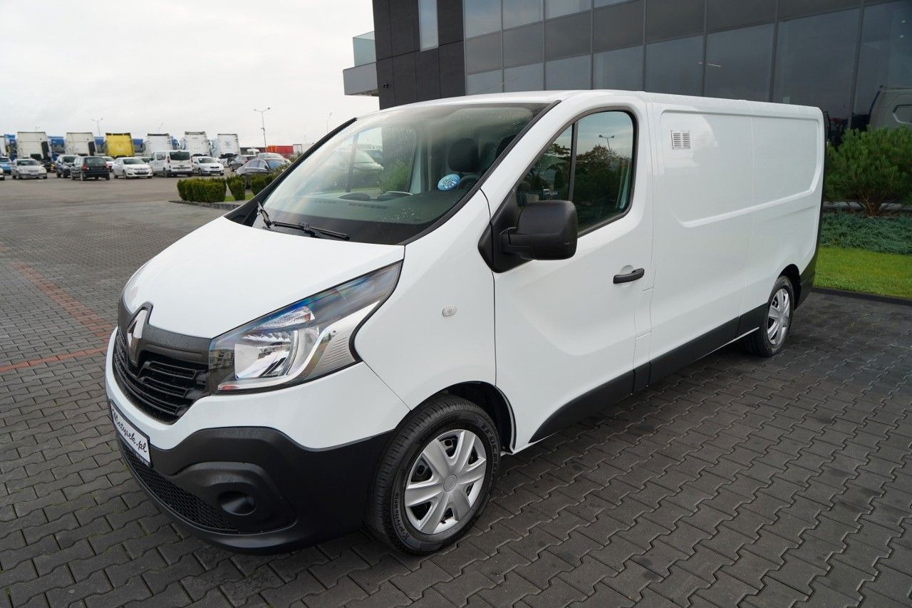 Renault TRAFIC / BLASZAK / ZABUDOWA WARSZTATOWA / MANUA - Fourgonnette: photos 2 Renault TRAFIC / BLASZAK / ZABUDOWA WARSZTATOWA / MANUA - Fourgonnette: photos 2