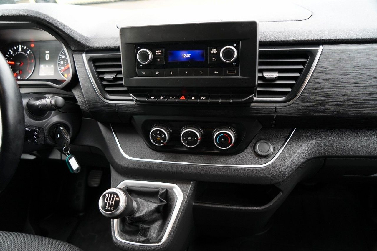 Transport de personnes Renault TRAFIC III / BUS / 9 MIEJSC / PIERWSZY WŁAŚCICIE: photos 30 Transport de personnes Renault TRAFIC III / BUS / 9 MIEJSC / PIERWSZY WŁAŚCICIE: photos 30