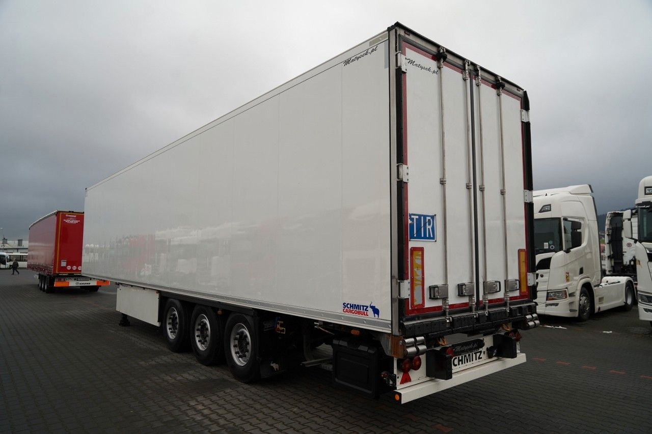 Schmitz Cargobull CHŁODNIA / THERMO KING / HAKÓWKA / OŚ PODNOSZO - Semi-remorque frigorifique: photos 3 Schmitz Cargobull CHŁODNIA / THERMO KING / HAKÓWKA / OŚ PODNOSZO - Semi-remorque frigorifique: photos 3