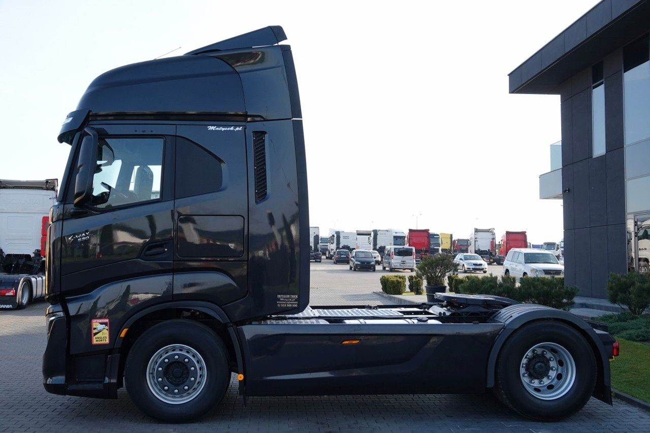 Iveco S-WAY / 530 / RETARDER / I-PARK COOL / FULL AIRM - Tracteur routier: photos 3 Iveco S-WAY / 530 / RETARDER / I-PARK COOL / FULL AIRM - Tracteur routier: photos 3