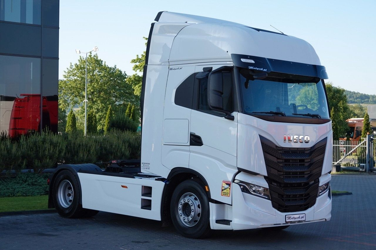 Iveco S-WAY / 530 / RETARDER / I-PARK COOL / OPONY 100 - Tracteur routier: photos 2 Iveco S-WAY / 530 / RETARDER / I-PARK COOL / OPONY 100 - Tracteur routier: photos 2