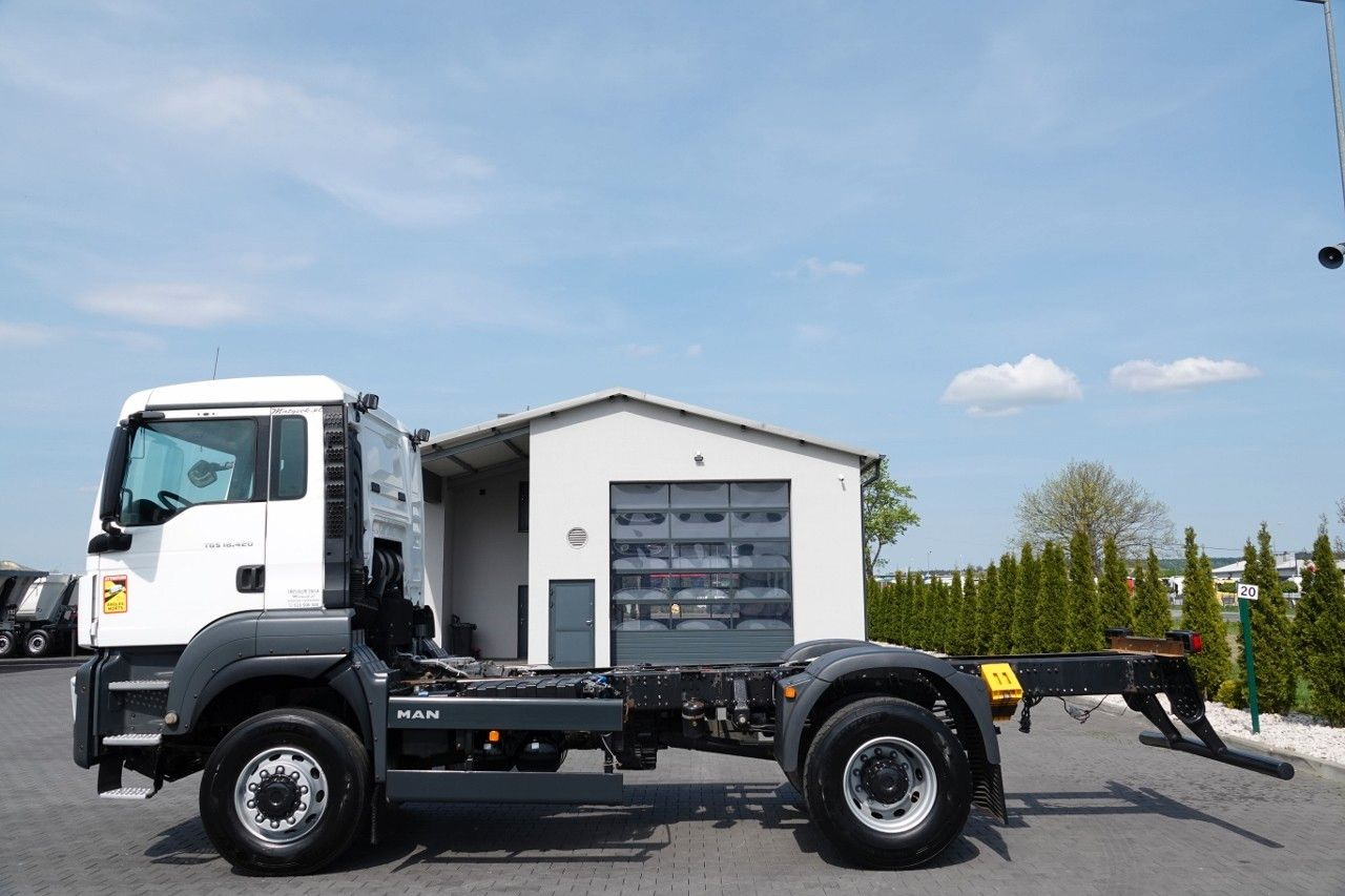 MAN TGS 18.420 / 4X4 / RAMA DŁ. 5,6 M / NAVI / DO Z - Tracteur routier: photos 2 MAN TGS 18.420 / 4X4 / RAMA DŁ. 5,6 M / NAVI / DO Z - Tracteur routier: photos 2