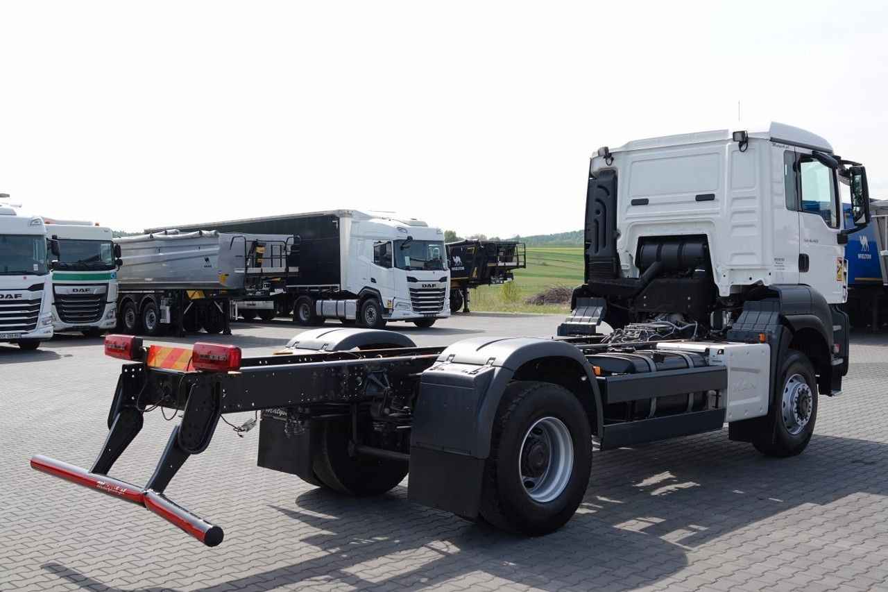 MAN TGS 18.420 / 4X4 / RAMA DŁ. 5,6 M / NAVI / DO Z - Tracteur routier: photos 4 MAN TGS 18.420 / 4X4 / RAMA DŁ. 5,6 M / NAVI / DO Z - Tracteur routier: photos 4